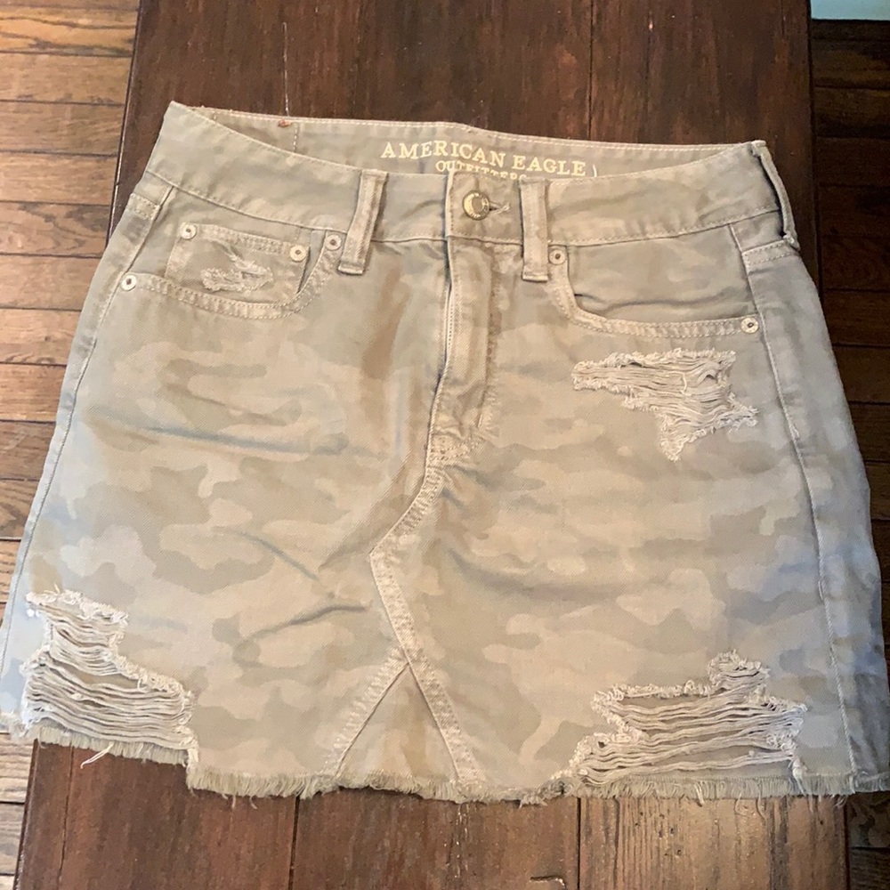 American Eagle Women’s Camo Skirt